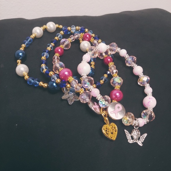 Entire Lot Of Hand Designed Bracelets - Picture 2 of 4